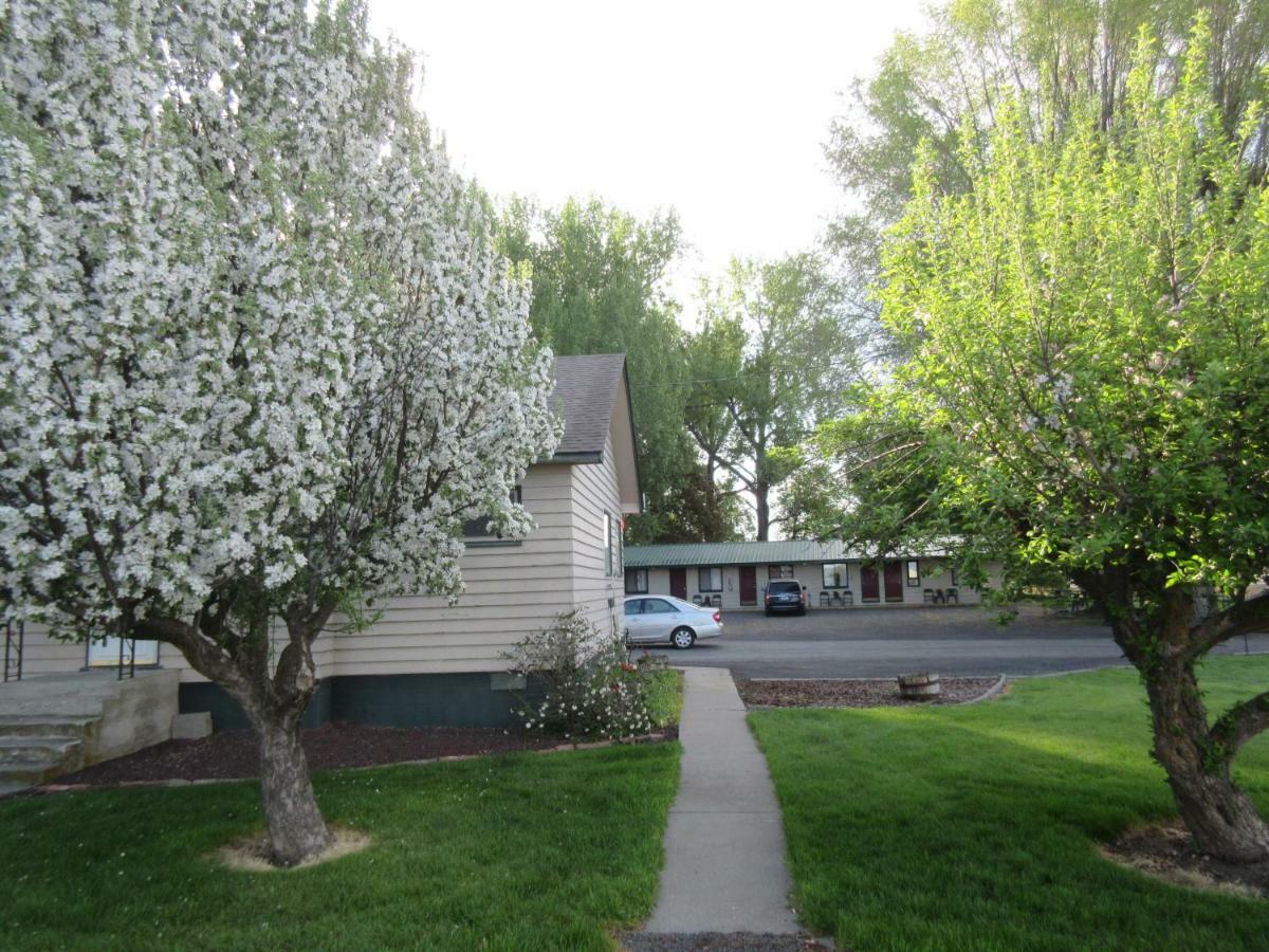 The Willows Motel Wilbur Esterno foto